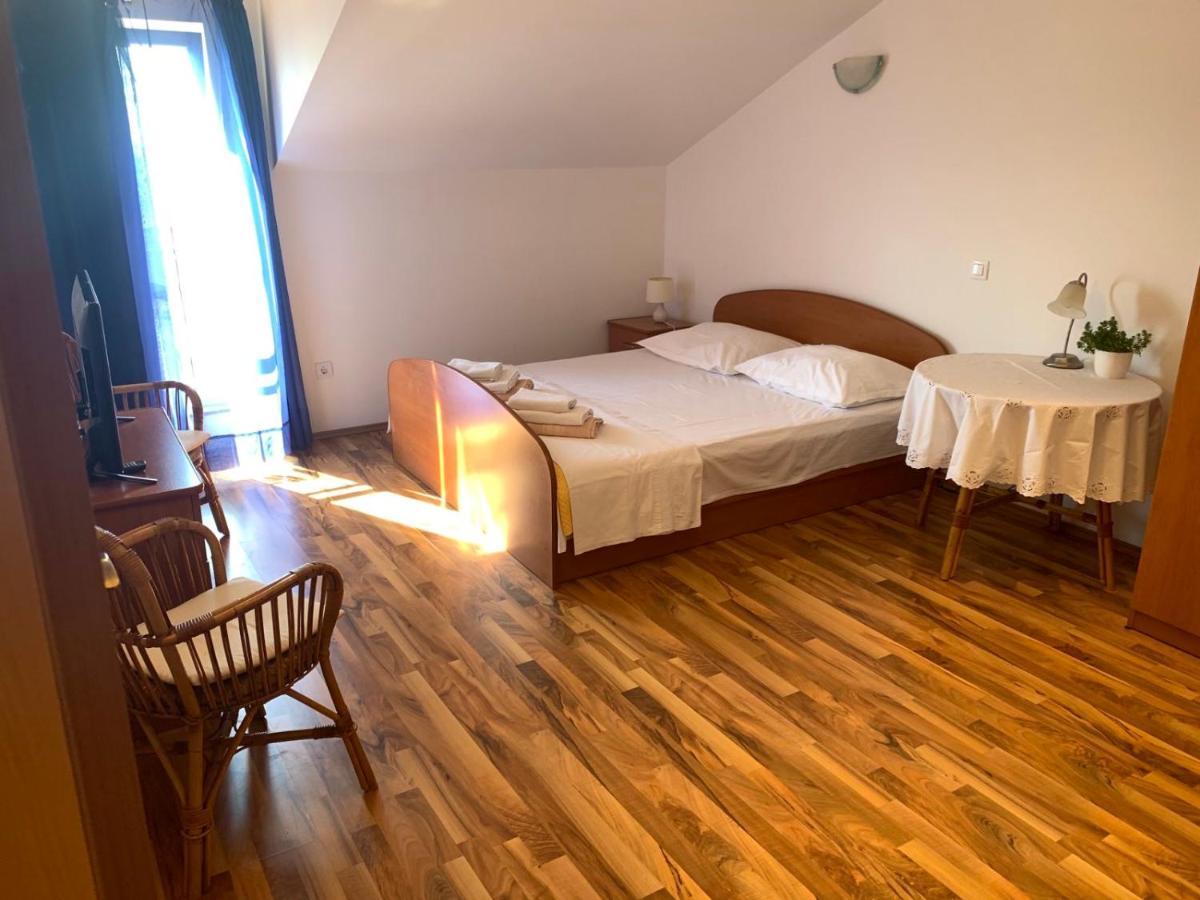 Apartman Senka Podgora Buitenkant foto